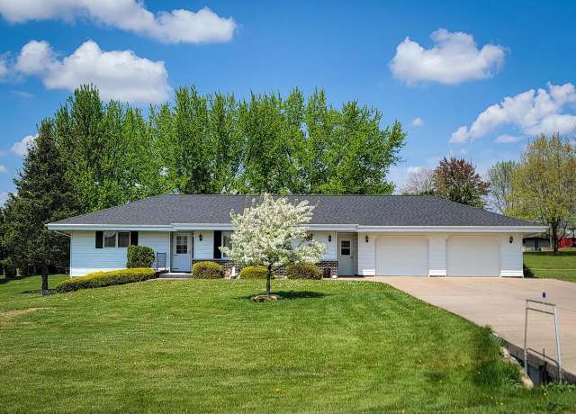 Property at E6370 Garrity Rd, Manawa, WI 54949, 3 beds, 2 baths