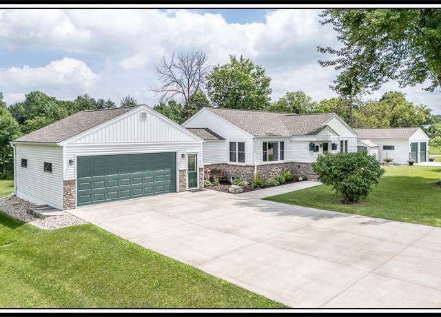 Property at N2742 Givens Rd, Hortonville, WI 54944, 3 beds, 1 bath