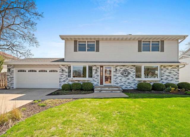 Property at 1322 Montclaire Ct, Appleton, WI 54915, 4 beds, 2.5 baths