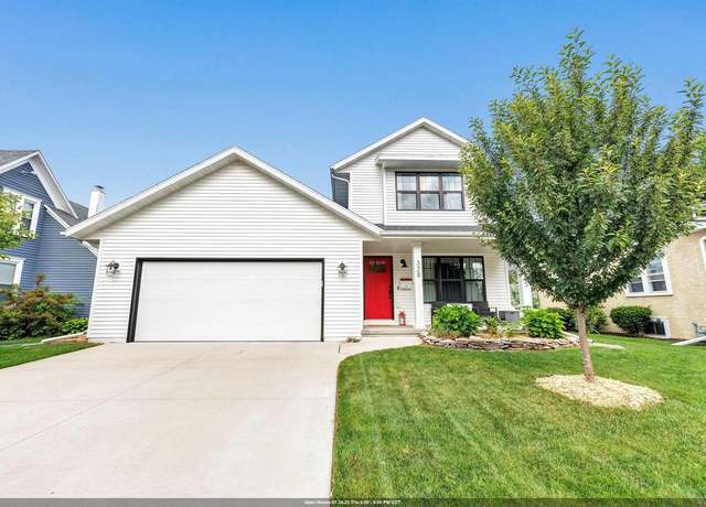 Property at 328 S Ontario St, De Pere, WI 54115, 3 beds, 2.5 baths