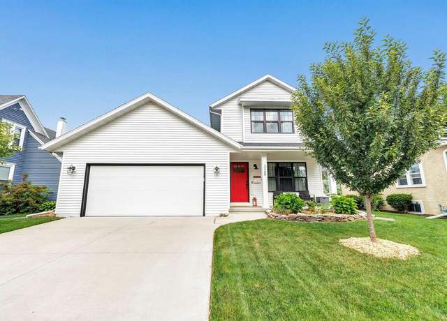 Property at 328 S Ontario St, De Pere, WI 54115, 3 beds, 2.5 baths