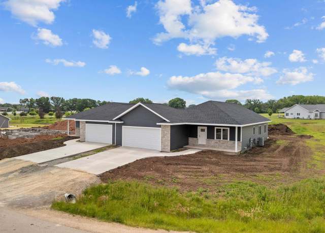 Property at 3455 Veanna Blvd, Oshkosh, WI 54904, 3 beds, 2 baths