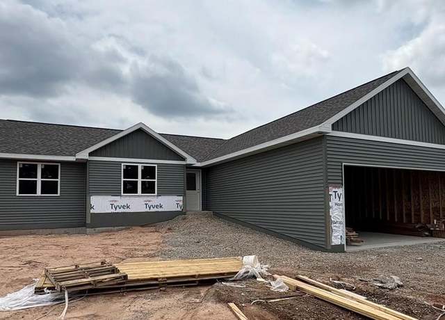 Property at 1613 Janice Ave, Green Bay, WI 54304, 3 beds, 2 baths
