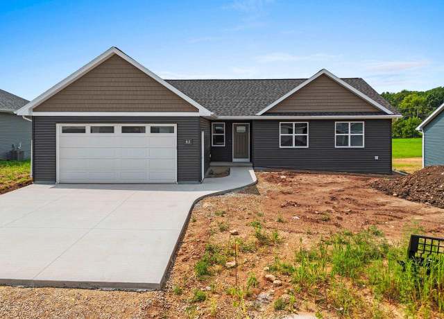 Property at 613 Horton Ter, Hortonville, WI 54944, 3 beds, 2 baths