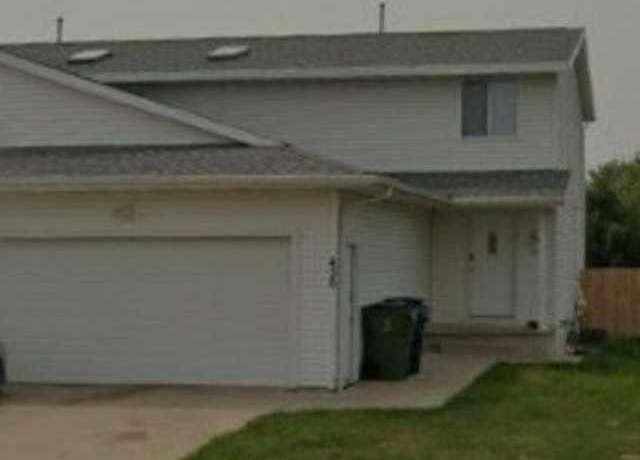Property at 436 Patricia Ln, Wrightstown, WI 54180, 5 beds, 2.5 baths