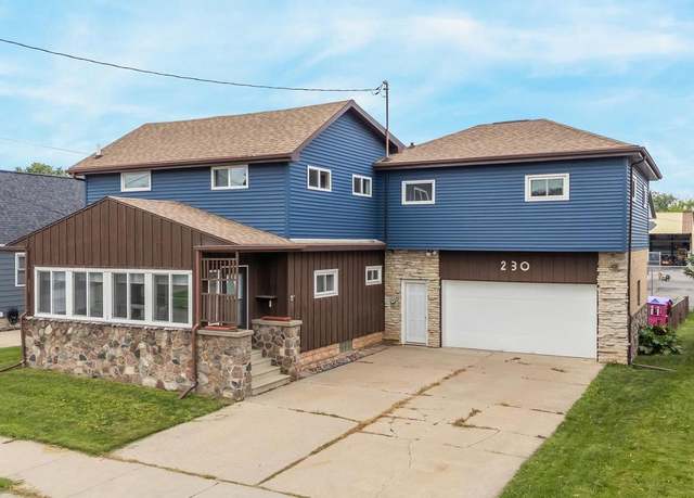 Property at 230 Maria St, Kaukauna, WI 54130, 4 beds, 2.5 baths