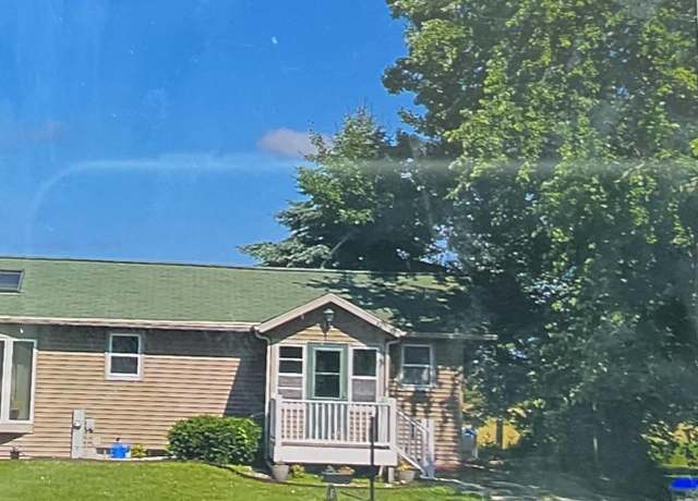 Property at S1580 State Hwy 42, Sturgeon Bay, WI 54235, 2 beds, 1.5 baths