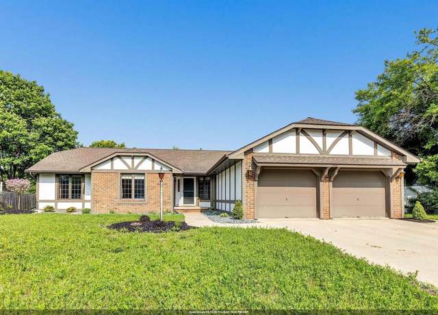 Property at 710 Eau Pleine Ct, De Pere, WI 54115, 3 beds, 2 baths