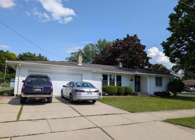 Property at 927 Heyrman St, Green Bay, WI 54302, 2 beds, 1.5 baths