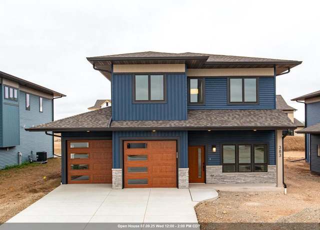Property at 383 N Wilson St, Kimberly, WI 54136, 4 beds, 2.5 baths