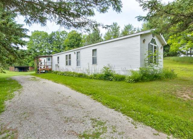 Property at W5189 County Road 366, Daggett, MI 49821, 3 beds, 2 baths
