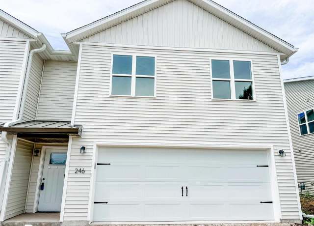 Property at 246 N Bell St, Fond Du Lac, WI 54935, 5 beds, 2.5 baths