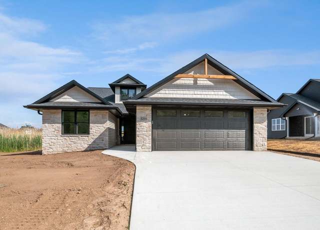 Property at 3294 Evening Star Dr, Green Bay, WI 54311, 2 beds, 2 baths