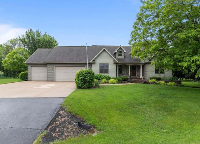 Property at W6723 Charleen Ln, Greenville, WI 54942, 4 beds, 3.5 baths