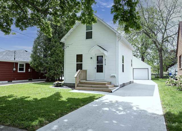 Property at 819 W Brewster St, Appleton, WI 54914, 1 bed, 1 bath