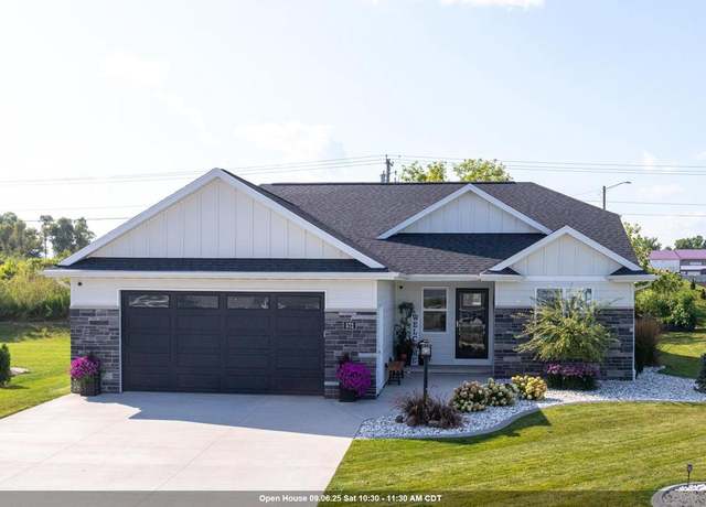 Property at 572 Emerald Isle Ct, Wrightstown, WI 54180, 3 beds, 2.5 baths