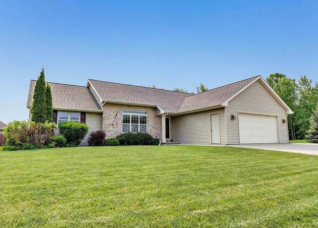 Property at 3251 Bower Creek Rd, De Pere, WI 54115, 3 beds, 2.5 baths