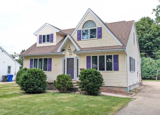 Property at 1300 E Frances St, Appleton, WI 54911, 3 beds, 2 baths