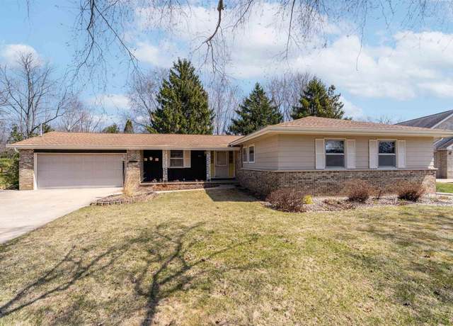 Property at 27 S Keller Park Dr, Appleton, WI 54914, 3 beds, 2 baths