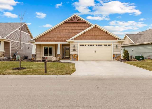 Property at 1425 Prairie Lake Cir, Neenah, WI 54956, 3 beds, 3 baths