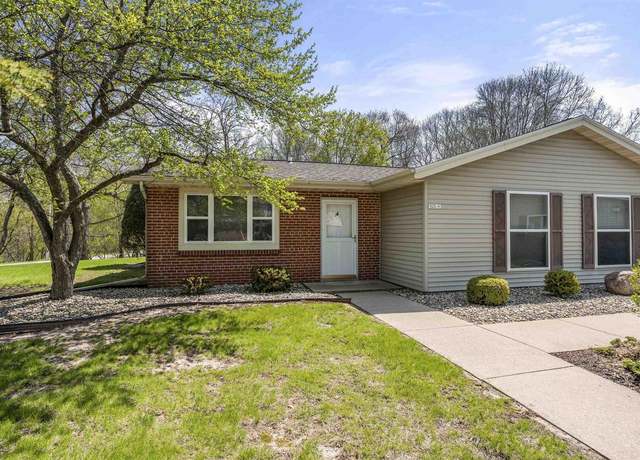 Property at 925 S West Ct Unit A, Appleton, WI 54915, 2 beds, 1 bath