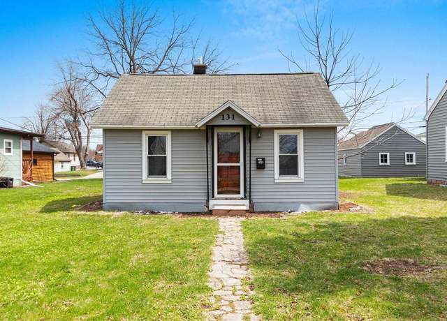 Property at 131 S Sidney St, Kimberly, WI 54136, 2 beds, 1 bath