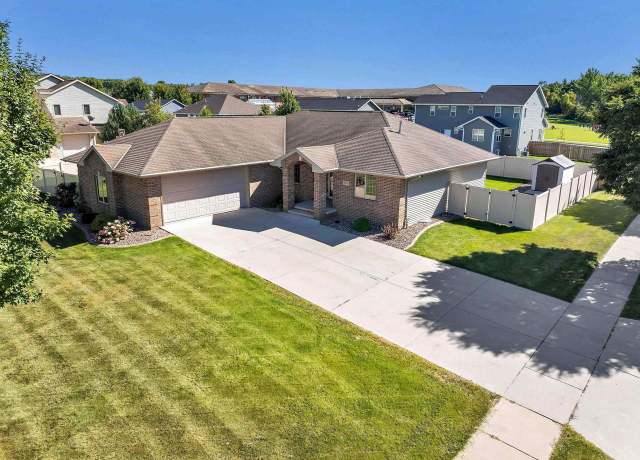 Property at 3526 Blackwolf, Green Bay, WI 54311, 5 beds, 3 baths
