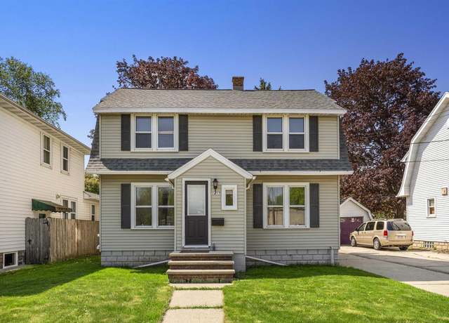 Property at 1407 W College Ave, Appleton, WI 54915, 4 beds, 1.5 baths