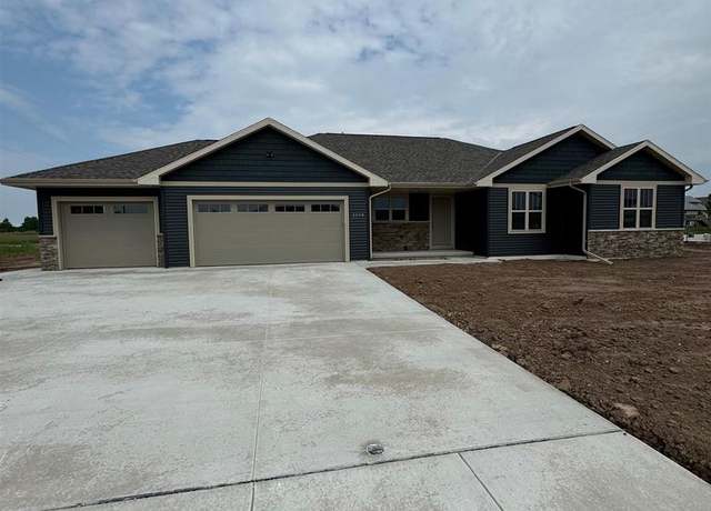 Property at 1508 Frontier Rd, Luxemburg, WI 54217, 3 beds, 2 baths