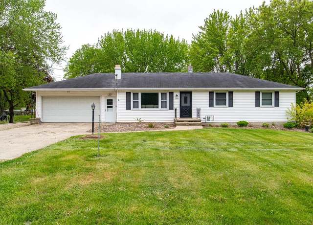 Property at 2945 Winnegamie Dr, Appleton, WI 54914, 3 beds, 1 bath