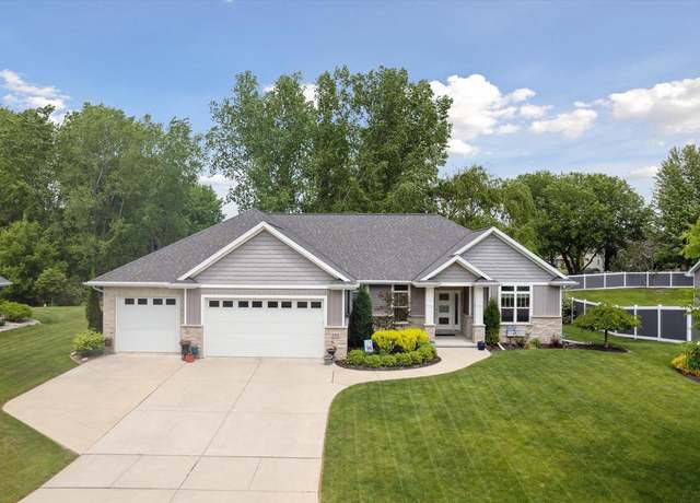 Property at 2511 Remington Rd, Green Bay, WI 54302, 4 beds, 3 baths