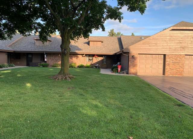 Property at 85 Spencer Village Ct, Appleton, WI 54914, 2 beds, 1.5 baths