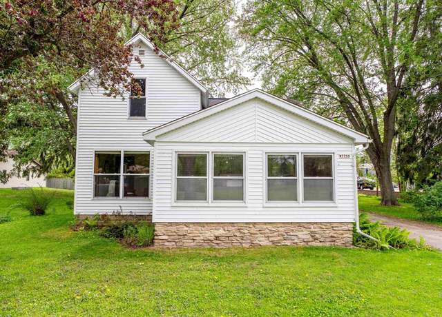 Property at W7755 Spruce St, Shiocton, WI 54170, 2 beds, 1 bath