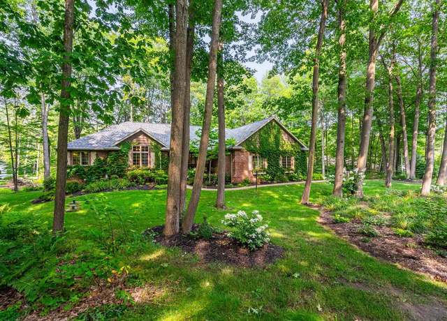 Property at 7068 Lone Oak Ln, Sobieski, WI 54171, 4 beds, 3.5 baths