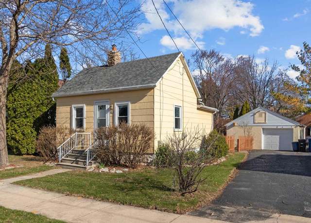 Property at 240 W 17th Ave, Oshkosh, WI 54902, 1 bed, 1 bath