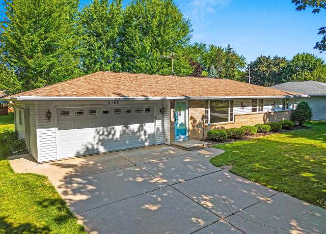 Property at 2158 Marlee Ln, Green Bay, WI 54304, 3 beds, 2 baths