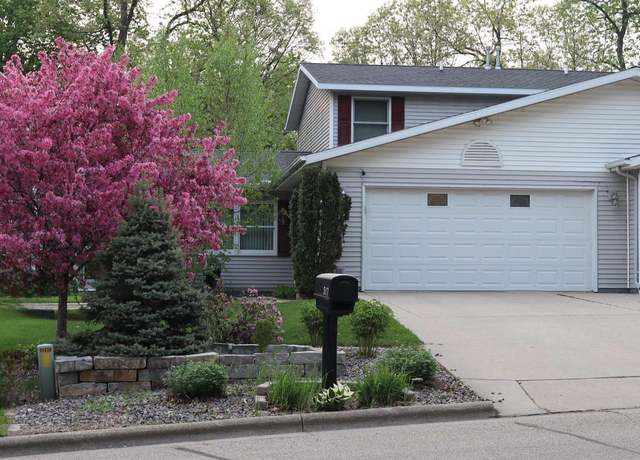 Property at 517 Prospect Cir, Shawano, WI 54166, 2 beds, 3 baths