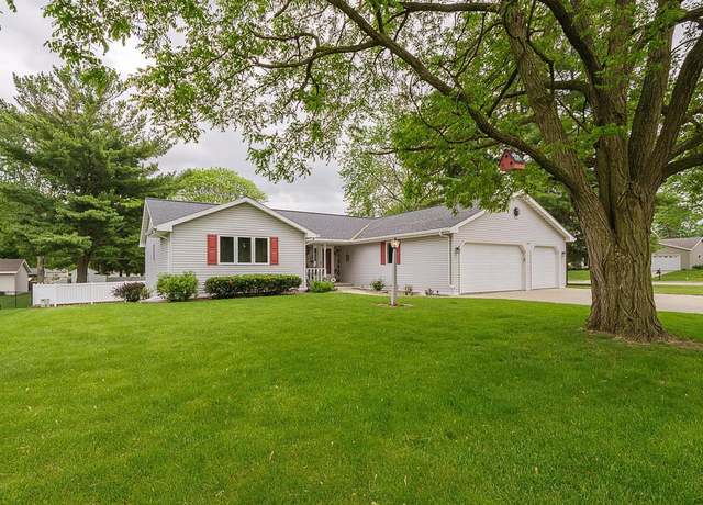 Property at 2247 Ledvina Cir, Green Bay, WI 54313, 2 beds, 3 baths