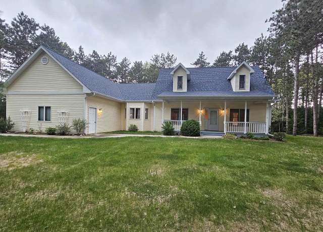 Property at N1743 Catherine Way, Waupaca, WI 54981, 3 beds, 2.5 baths