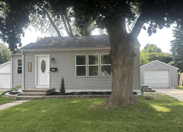 Property at 1129 Meacham St, Green Bay, WI 54304, 2 beds, 1 bath