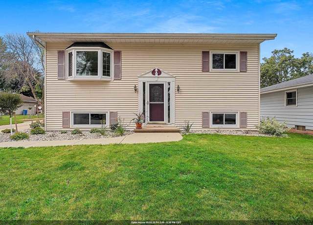 Property at 1743 Schaefer Cir, Appleton, WI 54915, 3 beds, 2 baths
