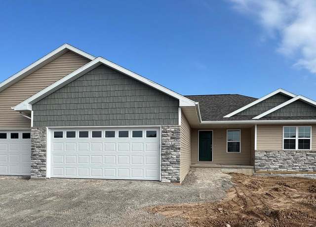 Property at 4654 Richard Ln, Green Bay, WI 54313, 3 beds, 2.5 baths