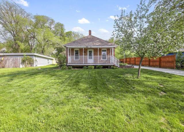 Property at 111 Oman St, Waupaca, WI 54981, 2 beds, 1 bath