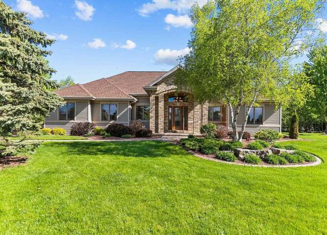 Property at N8454 Muirfield Way, Menasha, WI 54952, 3 beds, 2.5 baths
