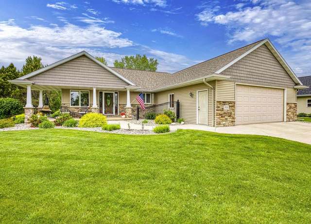 Property at 938 W Northstar Dr, Appleton, WI 54913, 3 beds, 2.5 baths