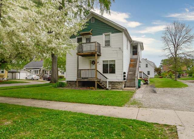 Property at 876 Elmore St, Green Bay, WI 54303, 5 beds, 3 baths
