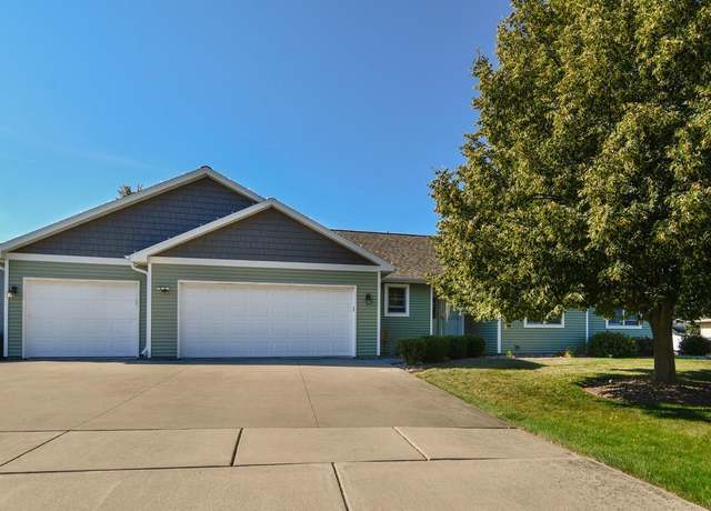 Property at 544 Nicole Ln, Wrightstown, WI 54180, 4 beds, 3 baths