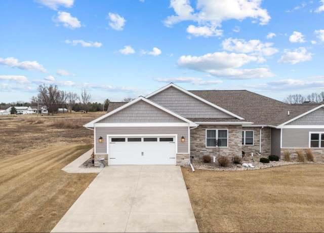 Property at W7092 Ridgeline Trl, Greenville, WI 54942, 4 beds, 3 baths