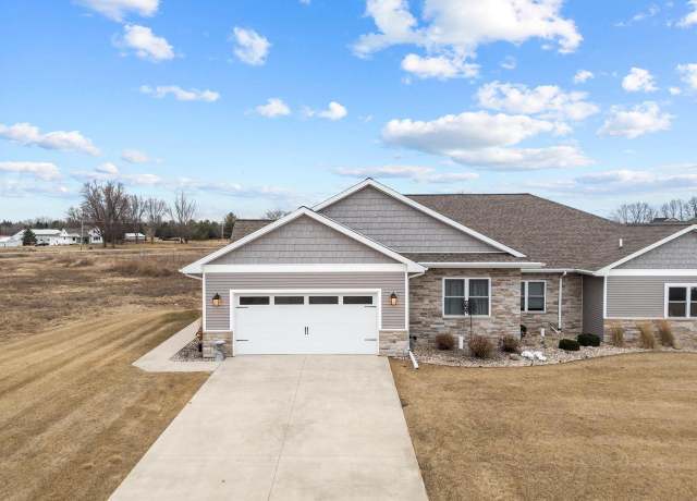 Property at W7092 Ridgeline Trl, Greenville, WI 54942, 4 beds, 3 baths
