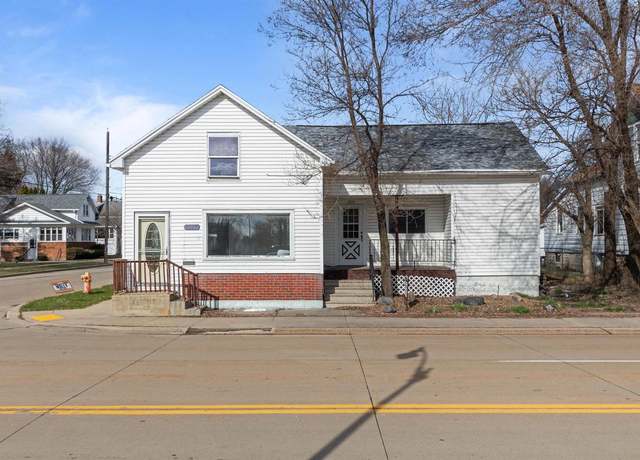 Property at 1029 Ohio St, Oshkosh, WI 54902, 4 beds, 2 baths